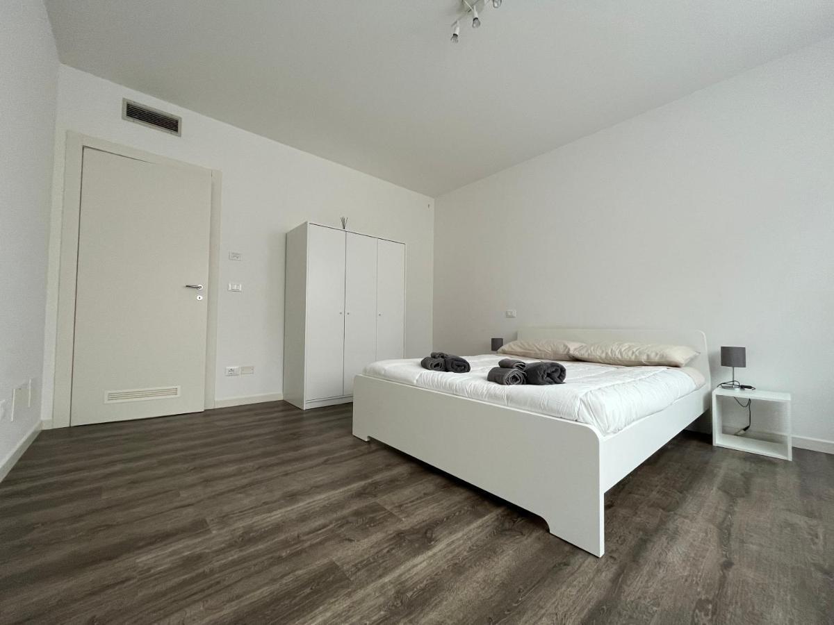 Modern Apartment - Centro 帕多瓦 外观 照片